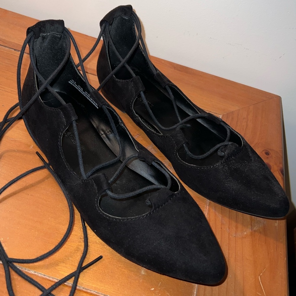 American Eagle lace up pointed toe flats